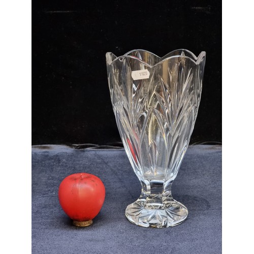 198 - An impressive Waterford Crystal footed vase from the Marquis collection with a scalloped rim. In ver... 