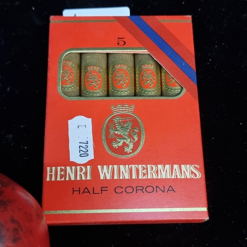 115 - A box of five Henri Wintermans half corona cigars.