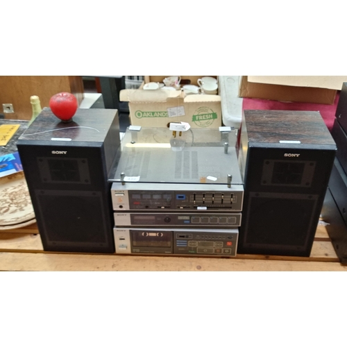 439 - A vintage Sony stereo HiFi music system including a TA-V10 amplifier, FM/AM and V10 tape deck. Also ... 