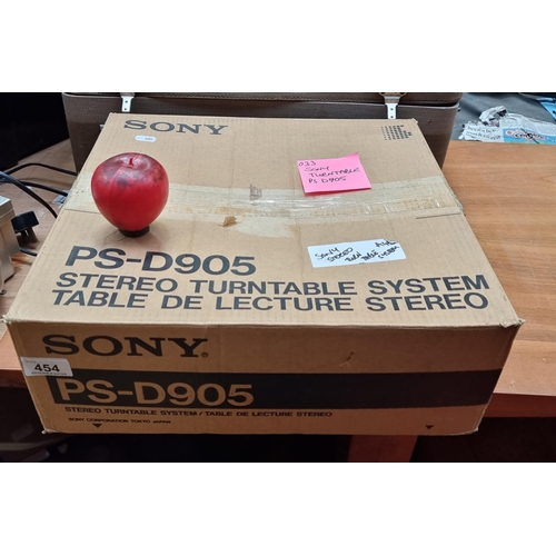 454 - An as new boxed Sony stereo turntable system PS/D905. With original box.