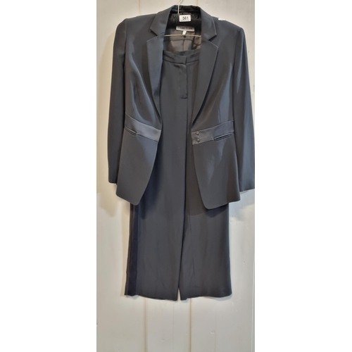 561 - An elegant Ceruti designer two piece suit including jacket and trousers. Women's UK size 12 (Italian... 