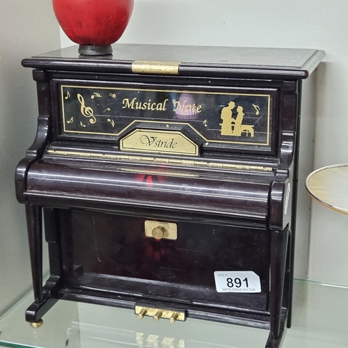 891 - A whimsical Vstride musical note miniature grand piano jewelry box.