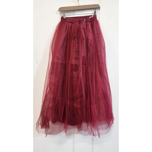 583 - A fabulous brand new tulle maxi skirt in a crimson shade by Rare London. Women's UK size 6 (XS). Bra... 