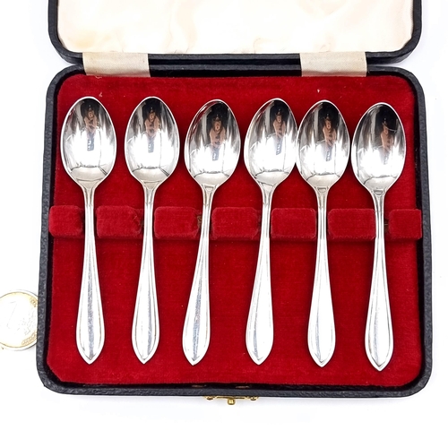 606 - A set of six sterling silver tea spoons, hallmarked Sheffield, maker Edwin Viner. Total weight of 68... 