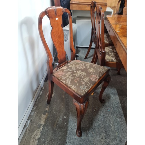 866 - Star Lot: A fabulous Art Deco, Burr Walnut  Dining suite, With a double extending table can seat 4-1... 