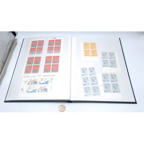 654 - A lovely collection of Irish stamps of approx. 80, colour blocks, traffic lights, inprint blocks, co... 