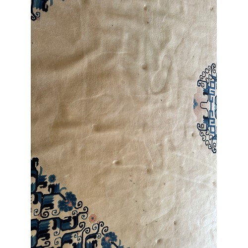 864 - Star Lot : A Fabulous Blue and Cream pure wool Chinese carpet from a fabulous house in Dalkey. Its l... 