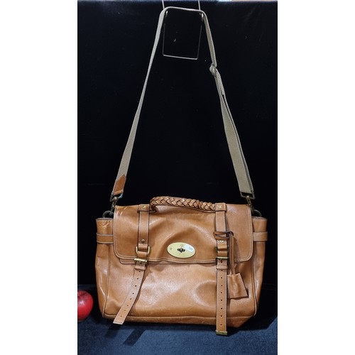 535 - Star Lot : A superb large genuine Mulberry ladies caramel leather Alexa bag. Great size and colour.