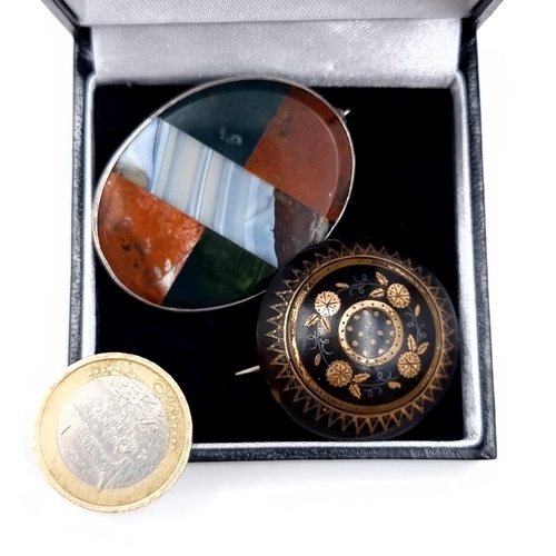 663 - Two victorian brooches including a Scottish agate example, 4cmx3cm, weight 12 grams, pin intact toge... 