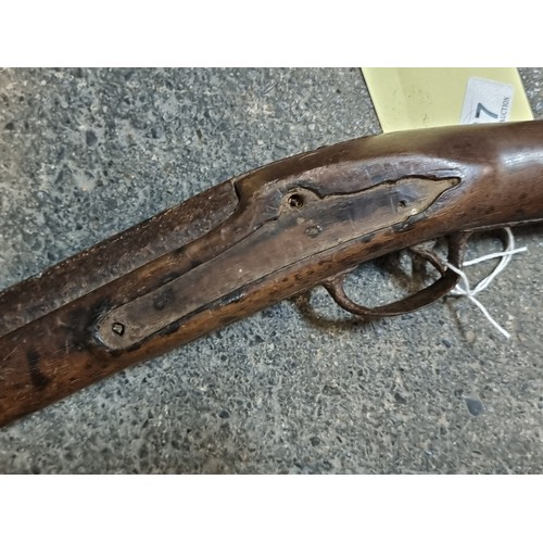 347 - Stat Lot : An incredible antique 19th century percussion fowling gun.