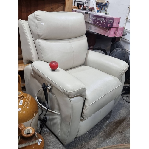 979 - Star lot : The Vendor told us this chair is almost new and was purchased just before their parent we... 