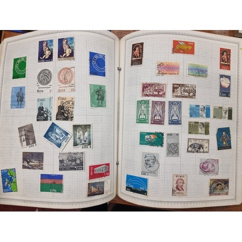 202 - A very impressive album titled 'The New World Wide pictorial Stamp Album'. Contains more than 9000 i... 