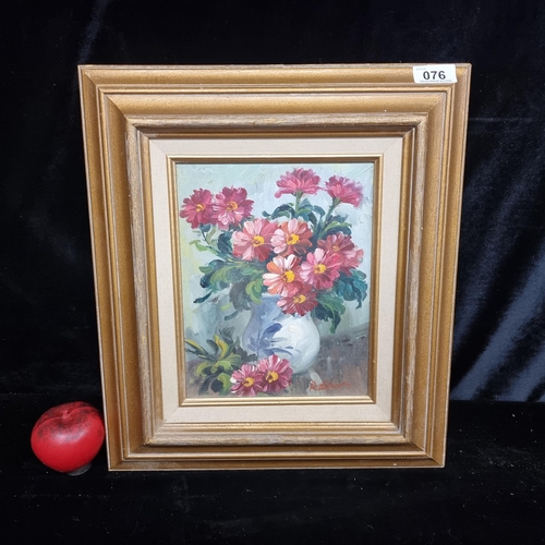 76 - A delightful original oil on canvas painting featuring a vase filled with bright pink flowers with g... 