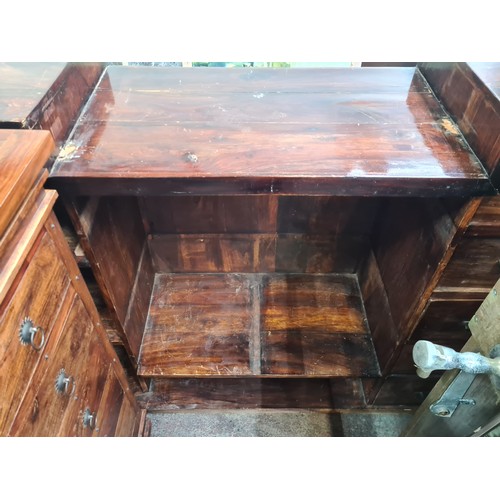 498 - Super star lot : A fabulous 3 piece home bar. With 2 hardwood bar counters to make an L shape and a ... 