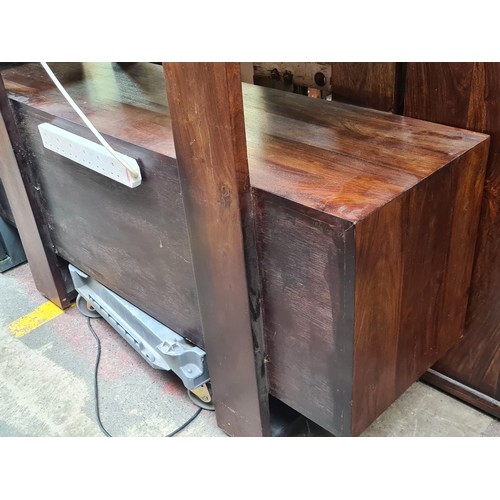 498 - Super star lot : A fabulous 3 piece home bar. With 2 hardwood bar counters to make an L shape and a ... 