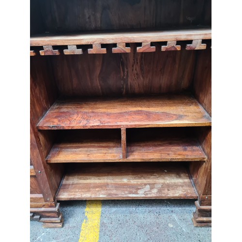 498 - Super star lot : A fabulous 3 piece home bar. With 2 hardwood bar counters to make an L shape and a ... 