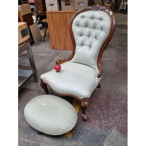 974 - Star Lot : A stunning spoon back Victorian nursing chair with matching foot stool. Features beautifu... 