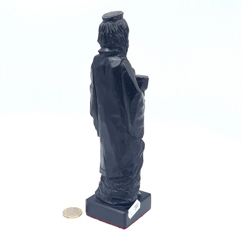 48 - An interesting vintage figure depicting Joan of Arc. Dimensions: Height - 23 cms & width - 7cms. Wei... 