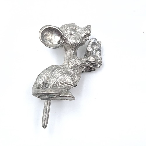 506 - A nice collection of six pewter cheese mice. Comes with cheese description cards. Total weight of mi... 