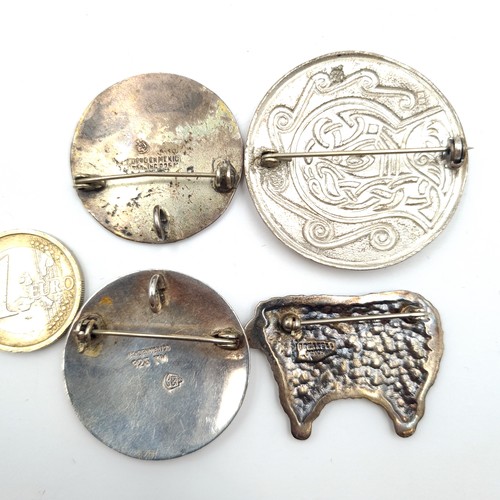 539 - A collection of three 925 Mexican brooches in silver. Weight 22.55 grams. Together with an enamel Ta... 