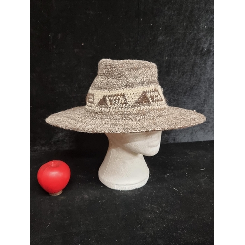 285 - A fantastic Peruvian 100% alpaca wool sunhat.