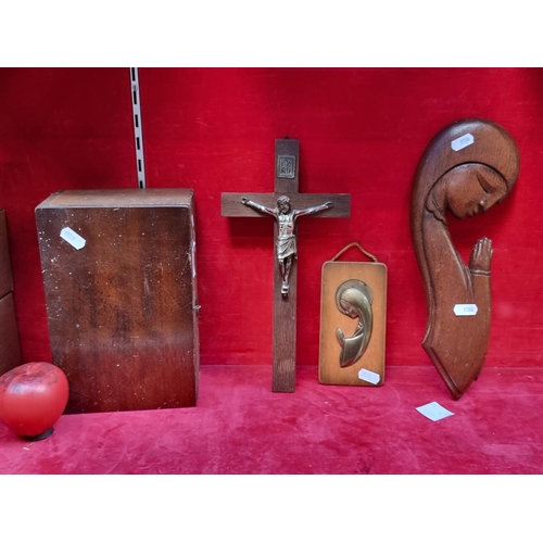 391 - A collection of vintage wooden items including a charming wooden box with brass hinges, two Madonna ... 