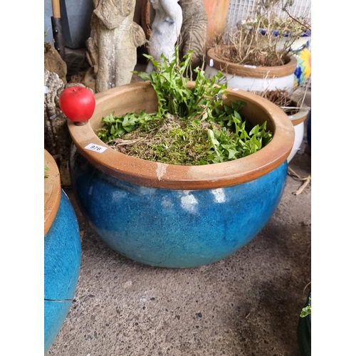 976 - A vibrant and very large glazed terracotta ceramic planter, features a captivating cobalt blue hue, ... 