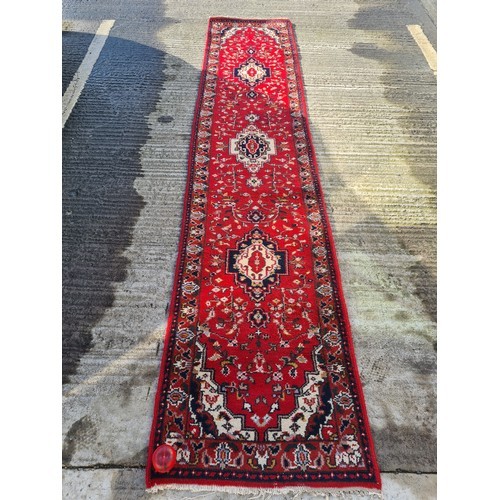 280 - Star Lot : An amazing Handmade, Hand knotted, Beautiful Long runner. Fabulous vibrant colours. This ... 