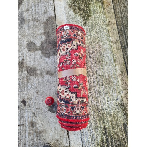 280 - Star Lot : An amazing Handmade, Hand knotted, Beautiful Long runner. Fabulous vibrant colours. This ... 