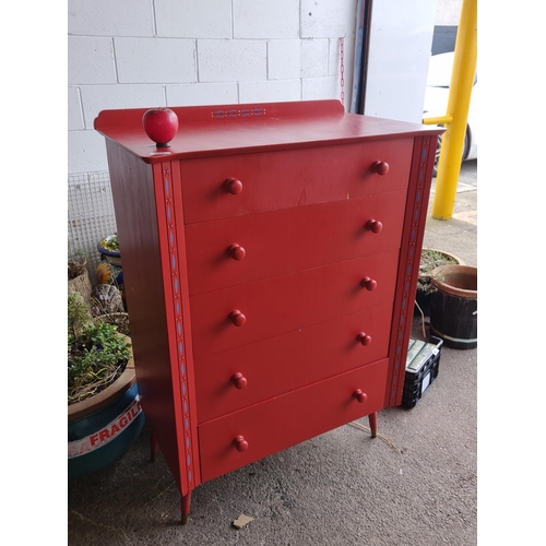 986 - A wonderful retro-style red dresser with playful blue accents, holding five full length drawers and ... 