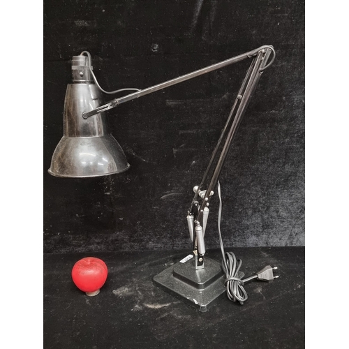 250 - A fabulous Anglepoise desk lamp, 