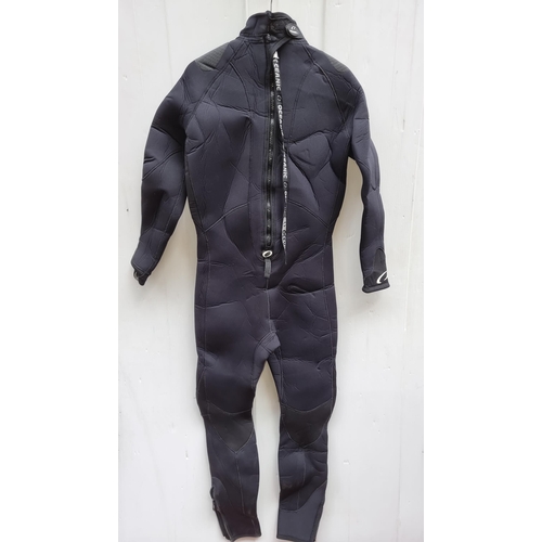 391 - An Oceanic extra large men's wetsuit.