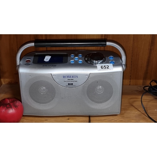 652 - A sleek Roberts Stream WM-202 DAB FM/WiFi Internet Radio.