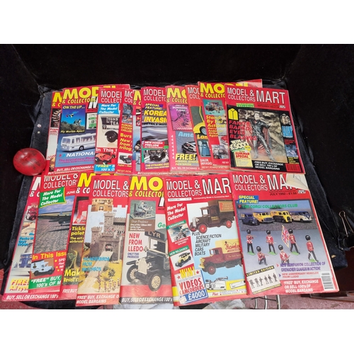 966 - A fantastic collection of approx. 17 vintage 'Model & Collectors Mart' magazines dating to the early... 