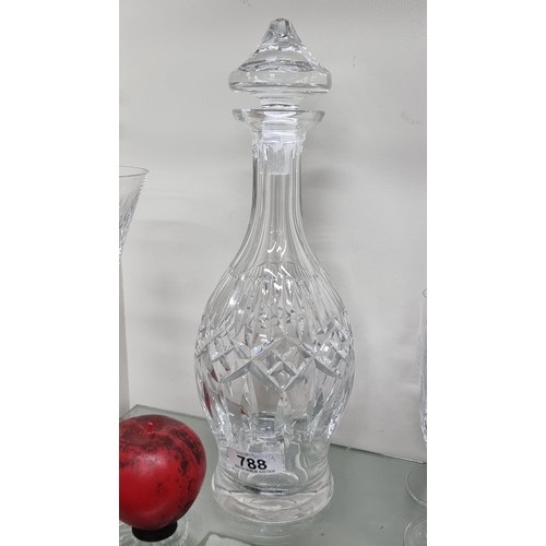 788 - A pretty vintage Waterford Crystal decanter. In excellent condition with original stopper.