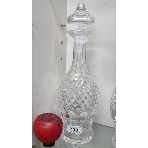 790 - A magnificent Waterford Crystal Decanter with original stopper in the Colleen pattern. In great cond... 