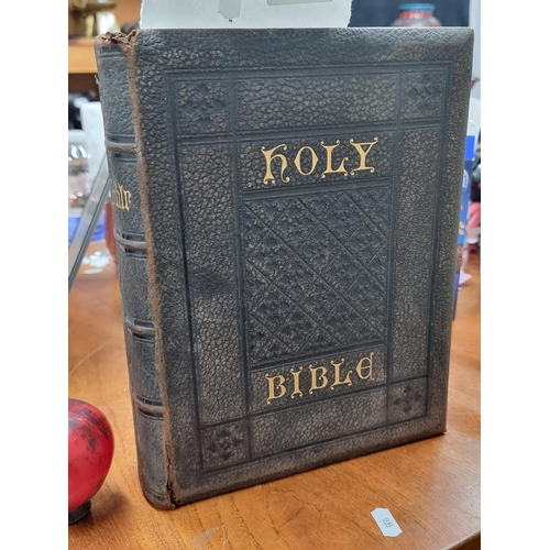 800 - A magnificent late Victorian Holy Bible containing the Old and New Testaments, published 1897. Cloth... 