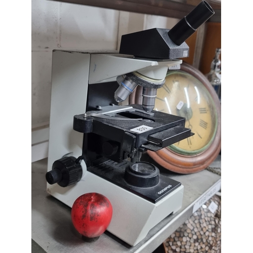 830 - A brilliant Olympus CH3-MO45 6B09681 microscope.