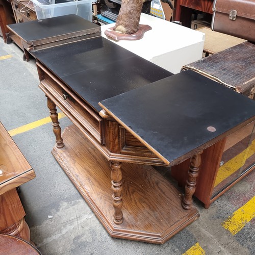 607 - A fabulous mid century Thomasville sideboard server with extensions and pull out drawer to front. Si... 