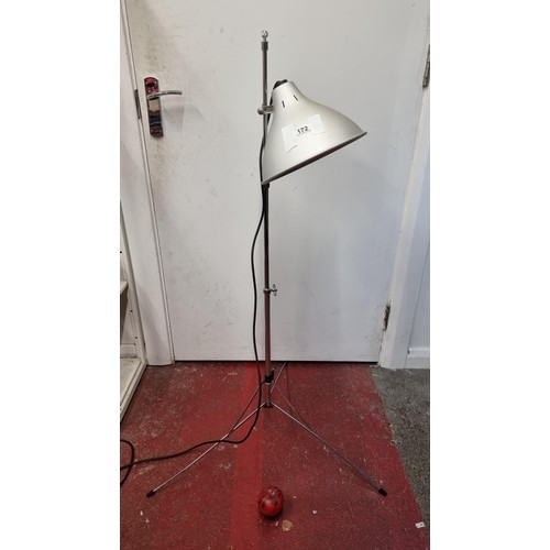 1003 - A very retro floor standing lamp on tripod base. In good working order. Base folds up flat for stora... 