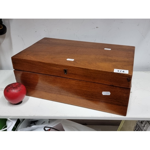 174 - A wonderful Antique 19th century mahogany  cased writing slope with a hidden compartment. Lovely exa... 