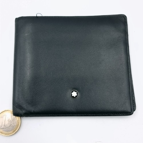 1004 - A fabulous Mont Blanc leather wallet with the Mont Blanc crest. In very good condition. €380 RRP its... 