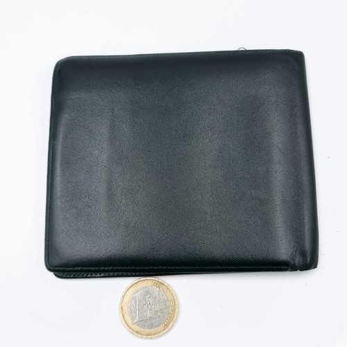 1004 - A fabulous Mont Blanc leather wallet with the Mont Blanc crest. In very good condition. €380 RRP its... 