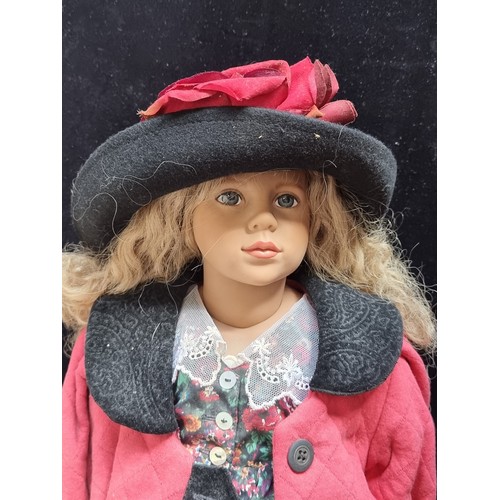 A beautiful limited edition 675/1000. Lee Middleton original doll
