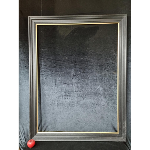 805 - A lovely black and gilt rectangular  frame. Perfect to add a touch of grandeur to any interior.
MM: ... 