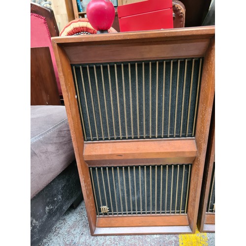 408 - Super Star Lot: A fabulous pair of vintage Macintosh Floor Speakers. Model ML-1C Made in Binghamton,... 