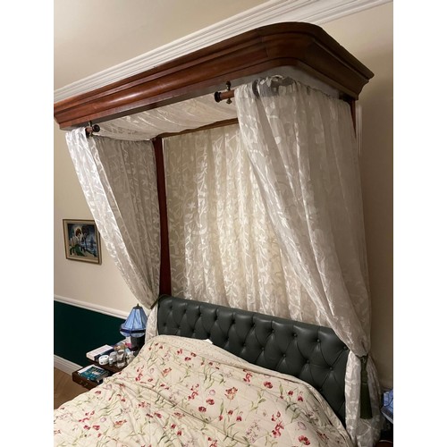 151 - Super Star Lot : Fabulous Antique 2 poster, half tester bed, 6'6 long and 5'6 feet wide  and 9 feet ... 