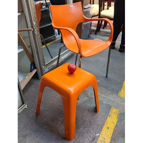 958 - C Castigilioni G Gaviraghi A Lanza designer, Made in Italy. Mid-Century Modern orange featuring Vibr... 