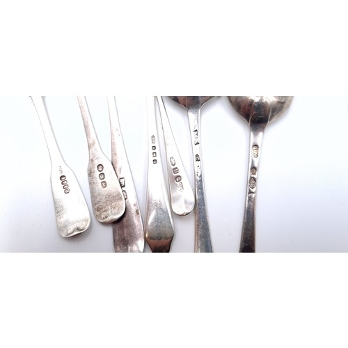 917 - A selection of silver spoons from the early 1800s featuring a variety of Irish, Georgian and Victori... 