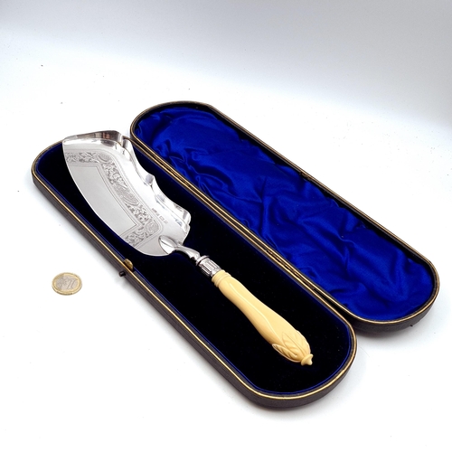 937 - A fabulous Birmingham silver crumb tray with hallmarks dating to 1901. Features carved bone handle a... 